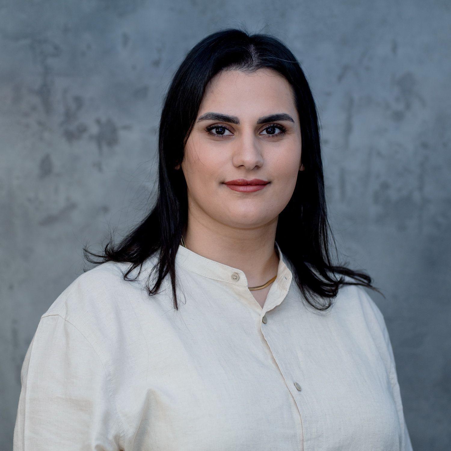 مریم دولت آبادی - Maryam Dolatabadi